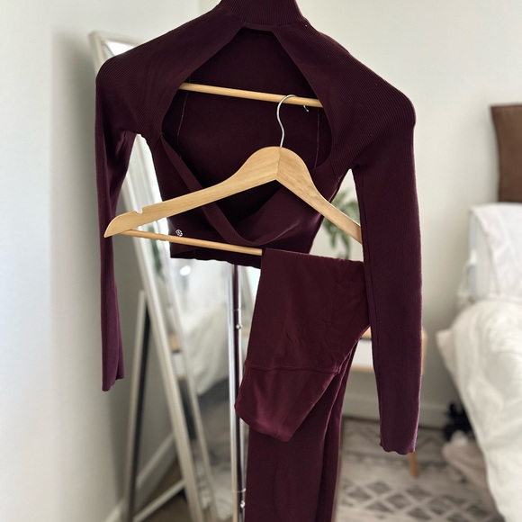 Lululemon Athletica SET burgundy Long sleep top + leggings SET